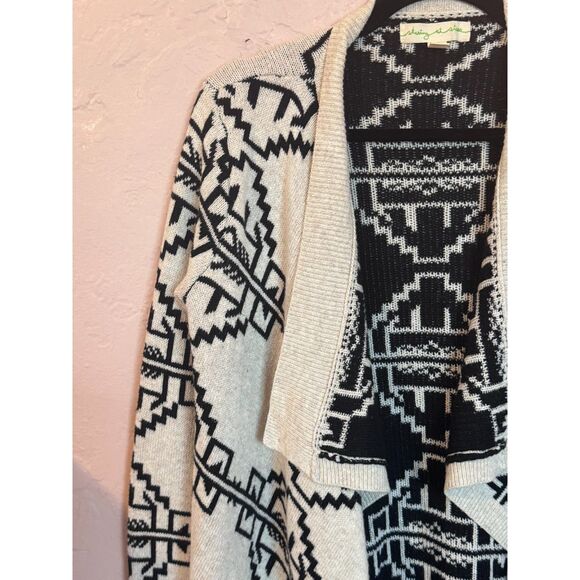 Staring at Stars by Urban Outfitters Aztec Open Front Waterfall Cardigan Small - Picture 4 of 8